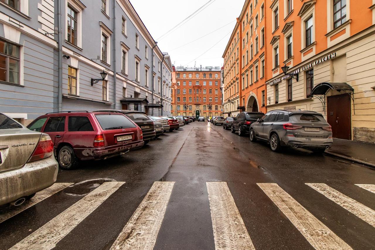 Apartment-Studio At The Savior On Spilled Blood Saint Petersburg Exterior photo