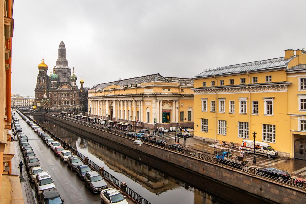 Apartment-Studio At The Savior On Spilled Blood Saint Petersburg Exterior photo