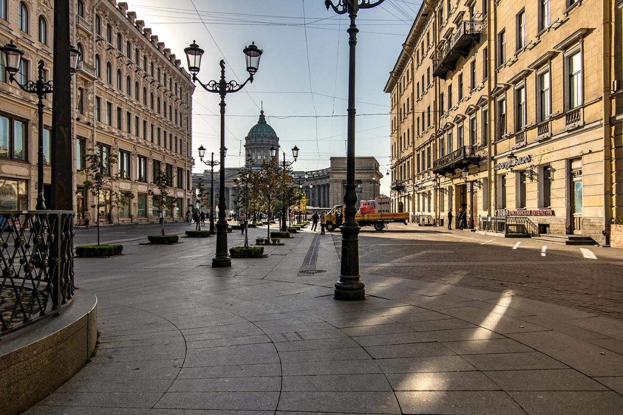 Apartment-Studio At The Savior On Spilled Blood Saint Petersburg Exterior photo